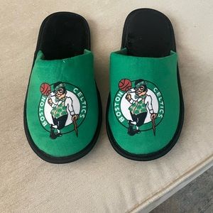 Celtics slippers Men’s size medium 9-10